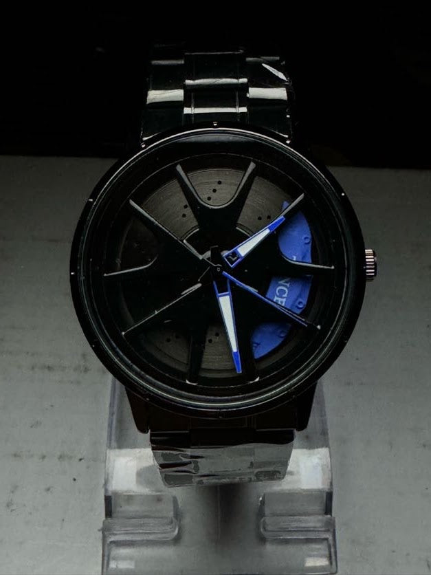 BUGGATI with BLUE brakes calibrators | Gyro Watch