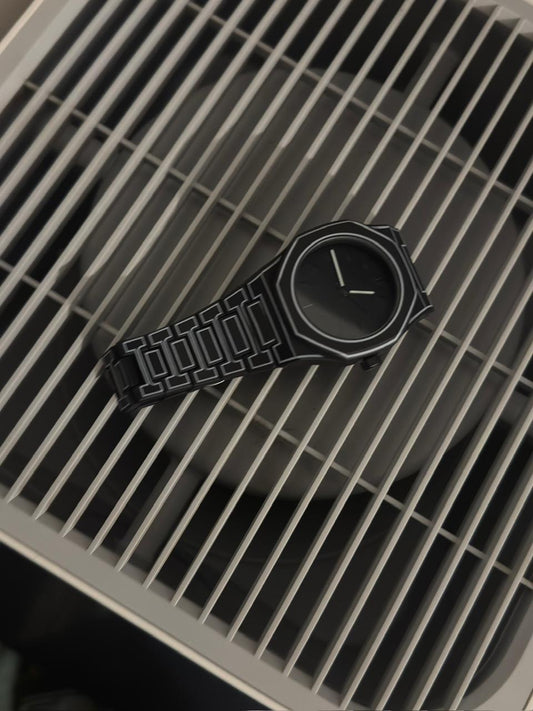 Delivery 5th day aayi jabki mujhe 3 din mein chahiye thi. Watch khud perfect hai, delay courier ka tha