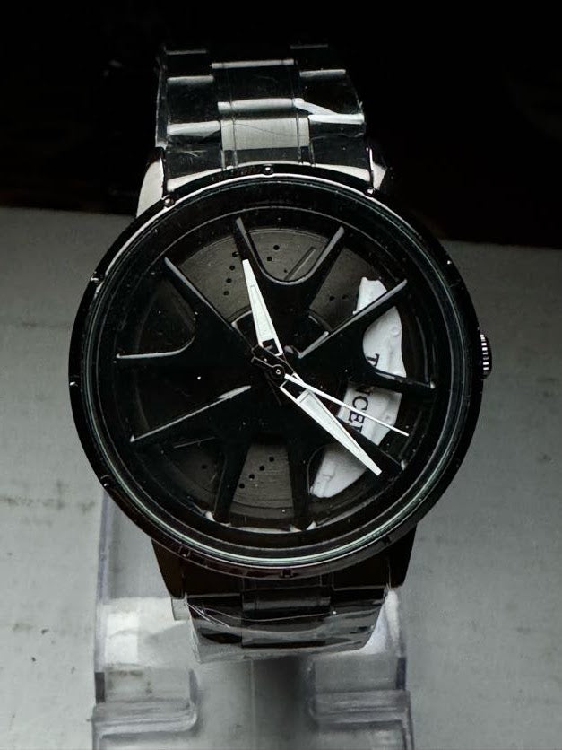 BUGGATI with WHITE brakes calibrators | Gyro Watch